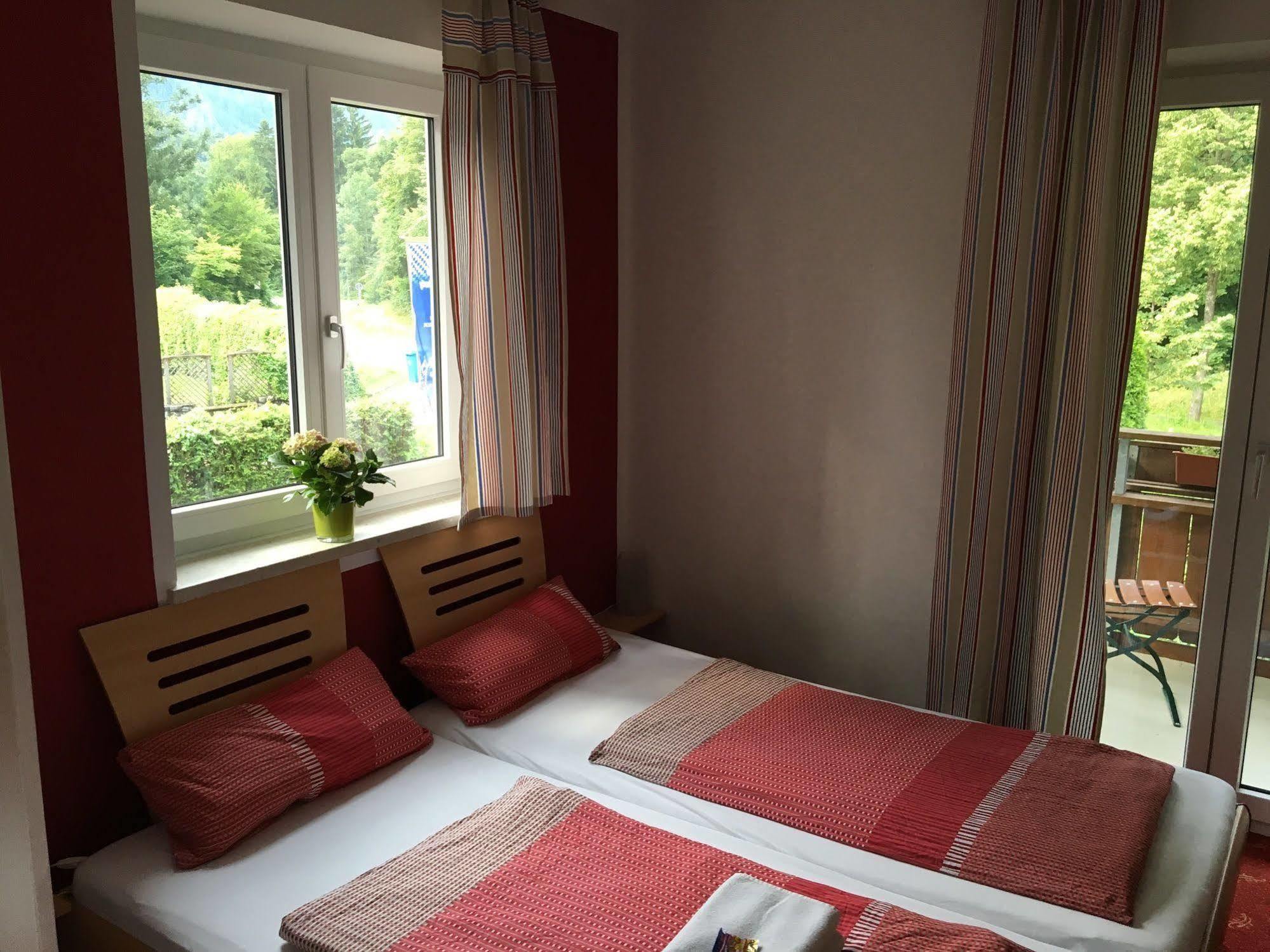 Hotel Pension Schwansee ชวานเกา ภายนอก รูปภาพ